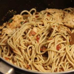 Espaguetti pollo y soja